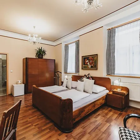 Grand Hotel