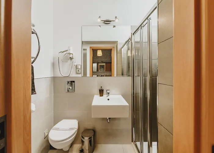 Hotell Grand Tábor